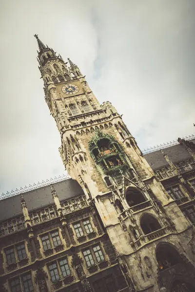 Ancienne Marienplatz célèbre à Munich, Allemagne — Photo