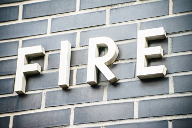 Harflerin anlamı ateşle imzalamak