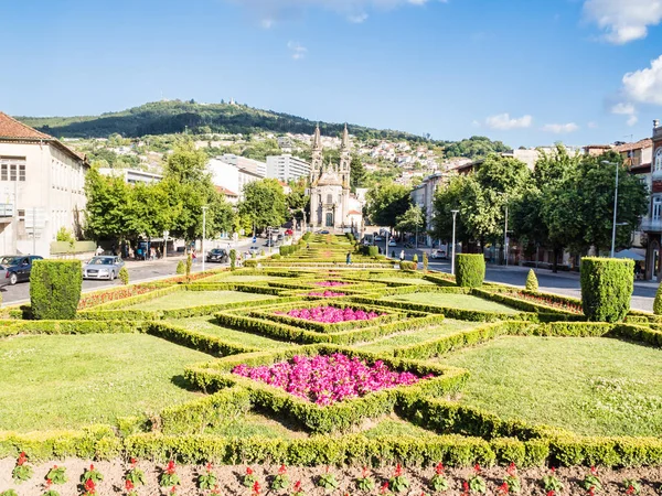 Guimaraes, Portugal - 12 juni 2019: Kyrkan Nossa Senhora da Consolacao i Guimaraes, Portugal — Stockfoto