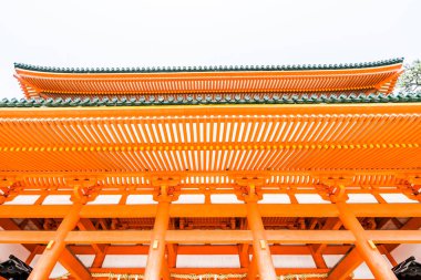 Kyoto, Japonya - 2 Nisan 2018 Heian-Jingu Tapınağı. Kyoto aynı zamanda 10 bin tapınak şehri olarak da bilinir..