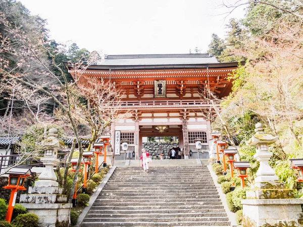 KYOTO, GIAPPONE - 01 APRILE 2018: Il Santuario Kifune è un santuario shintoista situato a Sakyo-ku a Kyoto, Giappone . — Foto Stock