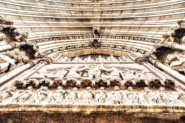 A deslumbrante igreja histórica — Fotografia de Stock