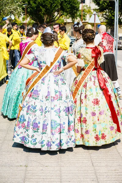 Alzira Spain March Several Unidentified Women Walk Offering Fallas One — Zdjęcie stockowe