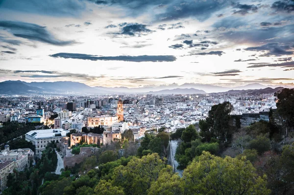 スペインのマラガ 9月17 スペインのマラガで2014年9月17日にマラガの街の風景 アンダルシアで2番目に人口が多く スペインで6番目に大きい都市です — ストック写真