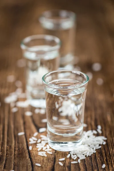 Sake japonês na mesa — Fotografia de Stock