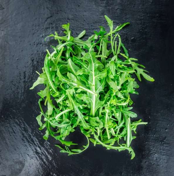 Portion frischer Rucola — Stockfoto