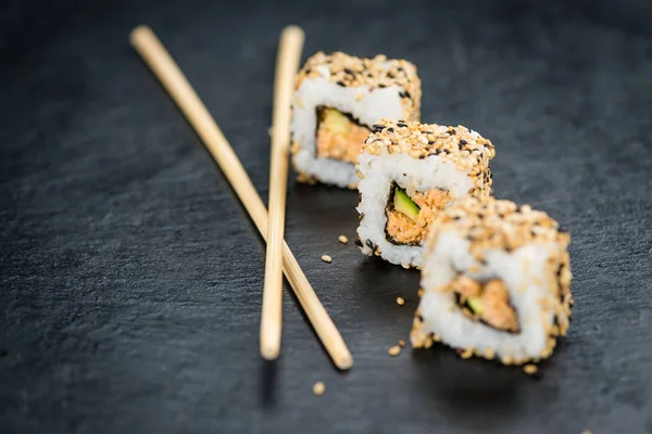 Färsk gjorde Sushi — Stockfoto