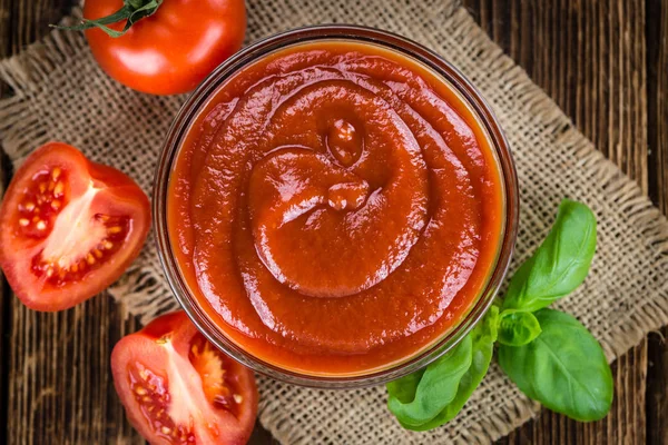 Frisch gemachtes Ketchup — Stockfoto