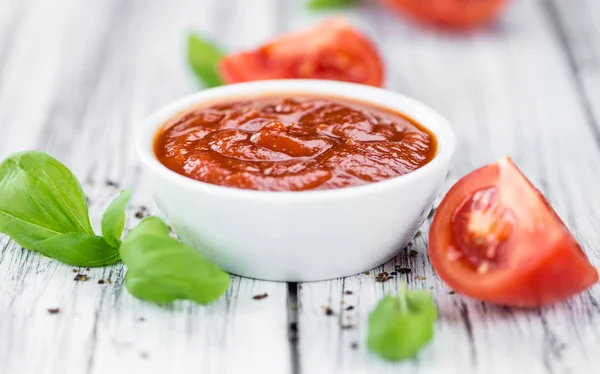 Porzione di ketchup di pomodoro fresco — Foto Stock