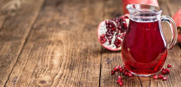 Fresh made Pomegranate juice — Stock Photo, Image