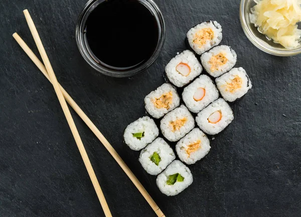 Vers gemaakte Sushi — Stockfoto