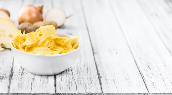 Сир і цибуля картопляні чіпси — стокове фото