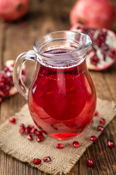 Fresh made Pomegranate juice — Stock Photo, Image
