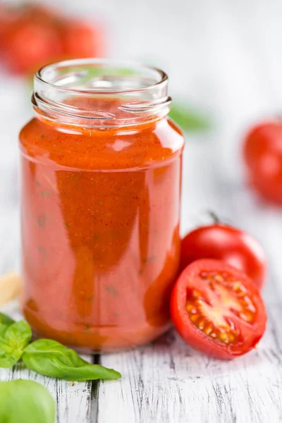 Salsa de tomate sobre fondo vintage — Foto de Stock