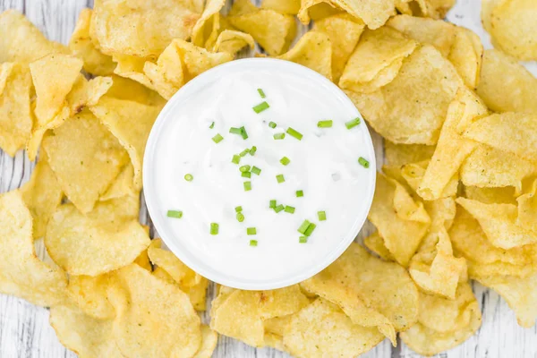 Batatas fritas de fabrico fresco — Fotografia de Stock