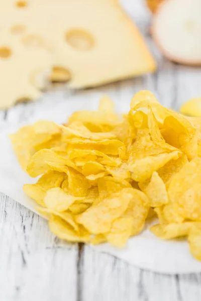 Частину картопляні чіпси (сир і Onoion смак) — стокове фото
