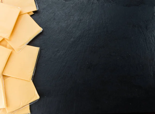 Käse (geschnitten) (selektiver Fokus, Nahaufnahme)) — Stockfoto