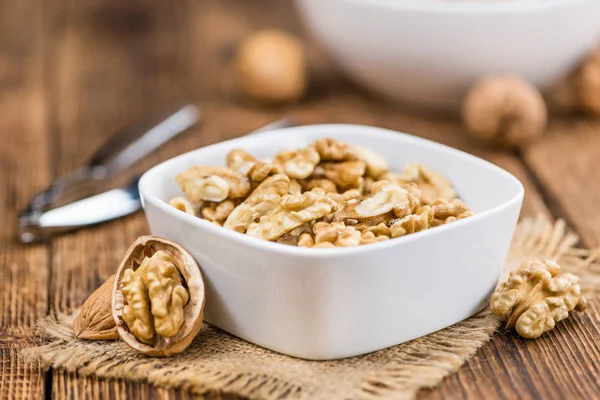 Portion of Cracked Walnuts — Stock Photo, Image