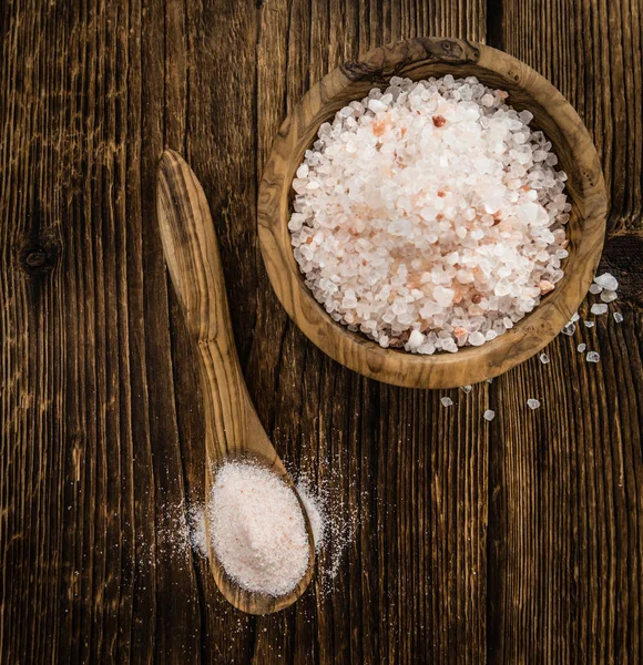 Crushed himalayan Salt in bowl — Stock Photo, Image