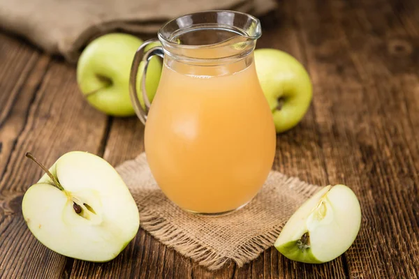 Hausgemachter Apfelsaft — Stockfoto