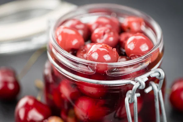 Canned Cherries in glass — Stock Photo, Image