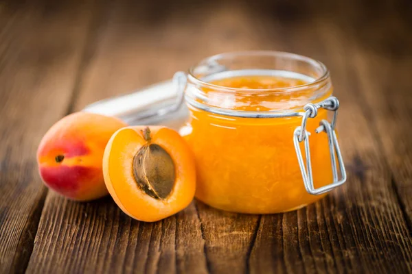 Homemade apricot jam — Stock Photo, Image