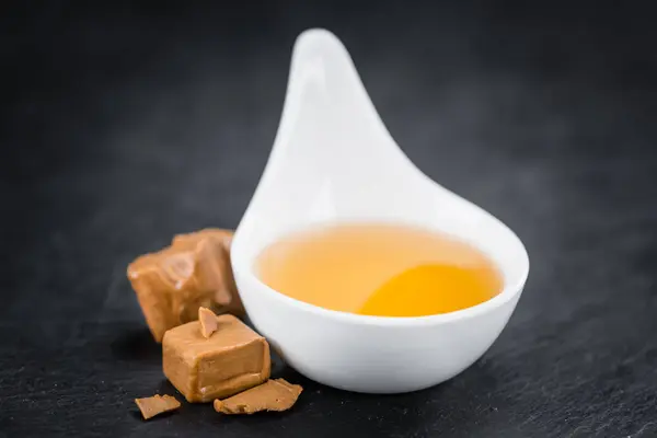 Sweet caramel sirup — Zdjęcie stockowe