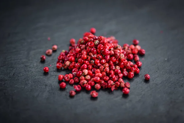 Portion of Pink Peppercorns — Stock Photo, Image