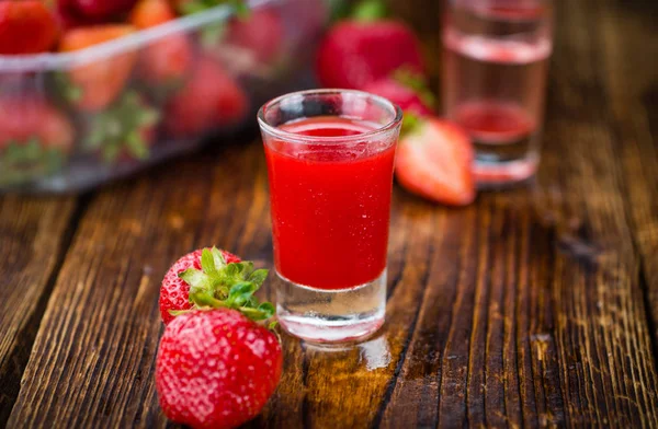 Fresh made Strawberry liqueur — Stock Photo, Image