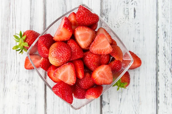 Portion de fraises fraîches mûres — Photo