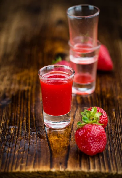 Fresh made Strawberry liqueur — Stock Photo, Image