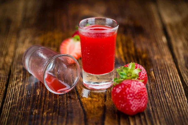 Fresh made Strawberry liqueur — Stock Photo, Image