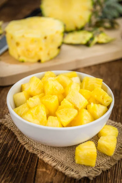 Porzione di pieses di ananas — Foto Stock