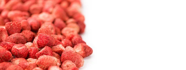 Zelfgemaakte gedroogde aardbeien — Stockfoto