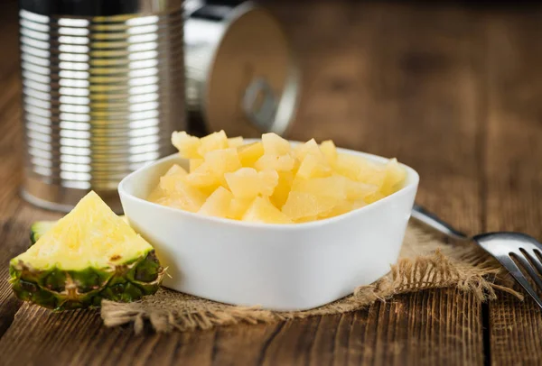 Verse ananas bewaard gebleven stukken — Stockfoto