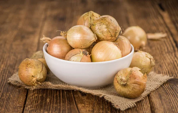 Haufen weißer Zwiebeln — Stockfoto