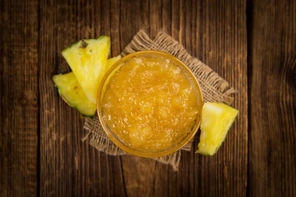 Hemlagad ananas sylt — Stockfoto