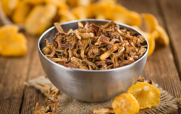 Pile of Dried Chanterelles — Stock Photo, Image