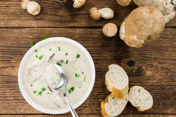Свіжі зробив білих грибів суп — стокове фото