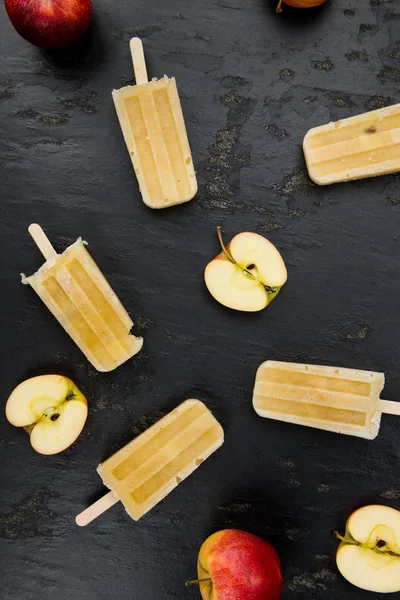 Hjemmelavede Apple Popsicles - Stock-foto