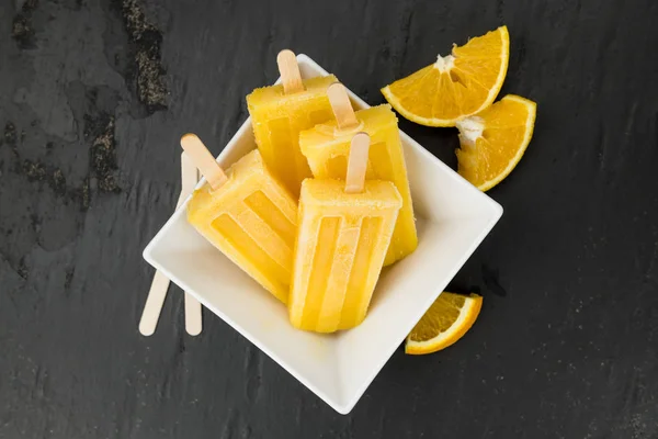 Domowe popsicles pomarańczowy — Zdjęcie stockowe