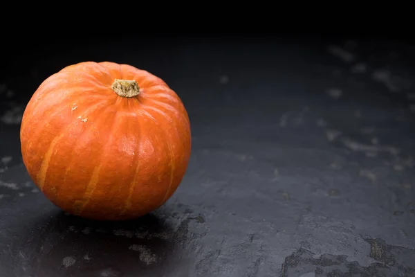 Fesh Pumpkin Крупным Планом Винтажной Сланцевой Плите — стоковое фото