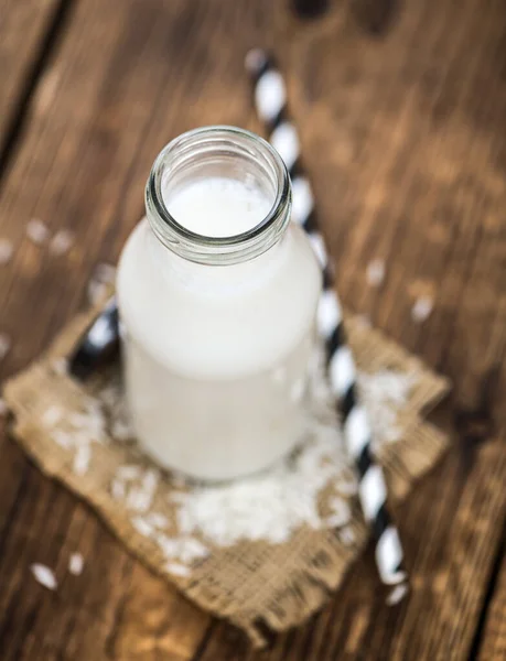 Portion frische Reismilch (selektiver Fokus; Nahaufnahme) — Stockfoto