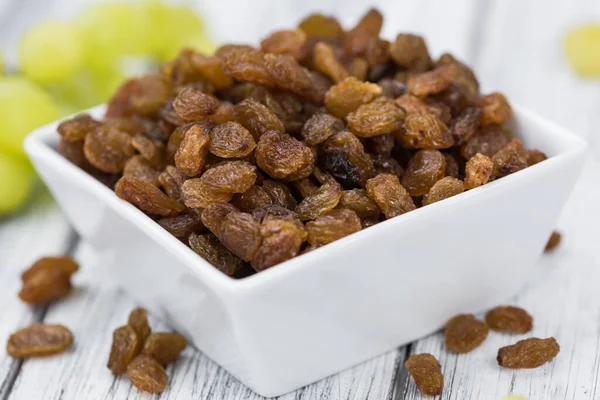 Porzione di Raisins sano (messa a fuoco selettiva; primo piano shot ) — Foto Stock