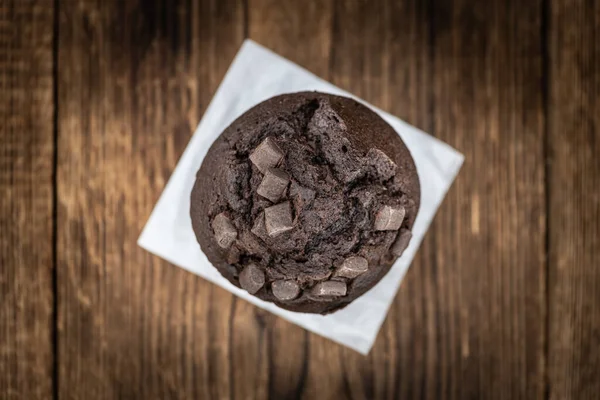 Vintage Houten Tafel Met Chocolade Muffins Selectieve Focus Close Shot — Stockfoto