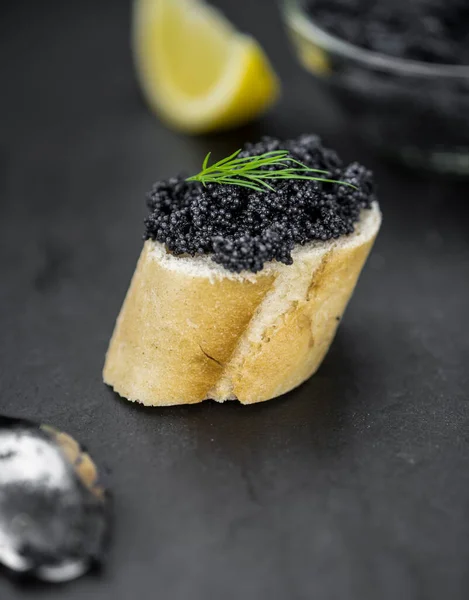 Portion Black Caviar Detailed Close Shot Selective Focus — Stock Photo, Image