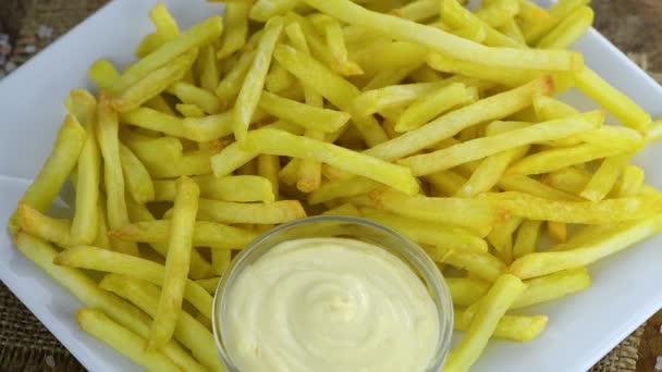 Pommes frites — Stockvideo