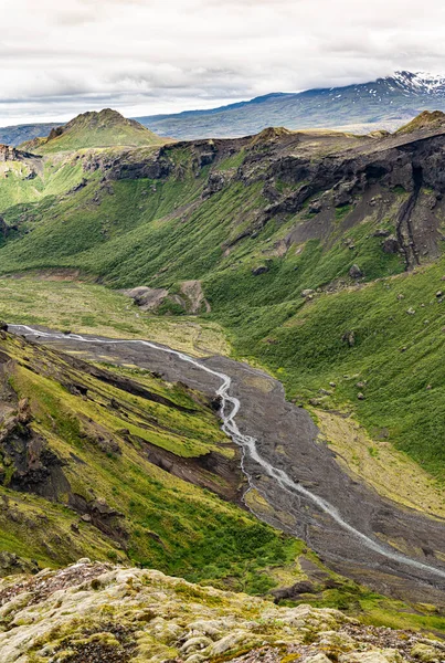 Vista Deslumbrante Uma Colina Lado Eyjafjallajokull Islândia Verão — Fotografia de Stock