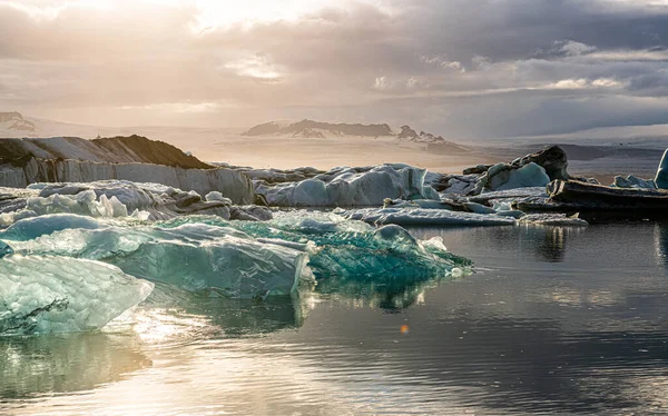 Λιμνοθάλασσα Jokulsarlon Glacier Στην Ανατολική Ισλανδία Κατά Διάρκεια Ενός Καλοκαιρινού — Φωτογραφία Αρχείου