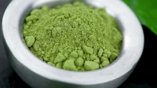 全新制作的绿色菠菜粉详细的特写镜头 — 图库视频影像